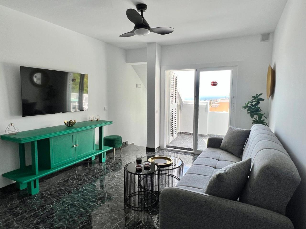 Paulmarie Duplex Ocean View Apartment *